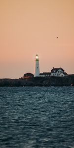 Nature,Building,Horizon,Water,Glare,Lighthouse