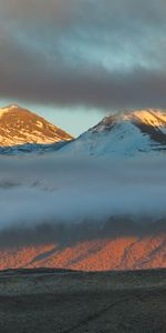 Montañas,Nubes,Las Rocas,Rocas,Cubierto De Nieve,Nevado,Vértice,Tops,Naturaleza