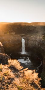 Naturaleza,Cielo,Las Rocas,Rocas,Vigas,Rotura,Rayos,Cascada,Precipicio