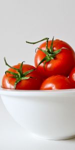 Plate,Tomatoes,Vegetables,Minimalism