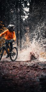 Puddle,Bicycle,Extreme,Spray,Cyclist,Sports