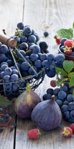 Raspberry,Fig,Tablewares,Grapes,Food