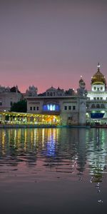 Хармандир Сахиб,Amritsar,India,Пенджаб,Индия,Отражение,Храм,Вечер,Город,Вода,Города