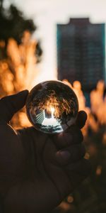 Reflection,Miscellanea,Miscellaneous,Blur,Smooth,Ball,Hand,Glass