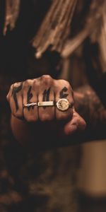 Anillos,Mano,Miscelánea,Dedos,Puño,Misceláneo,Tatuaje