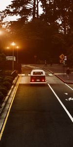 Road,Markup,Cities,Car,Vintage,People