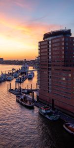 Sea,Building,Pier,Wharf,Port,Cities,Boats