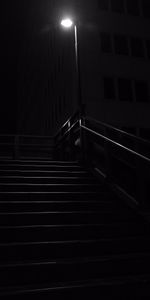 Escaleras,Luz,Lámpara,Linterna,Escalera,Pasos,Noche,Brillar,Oscuro