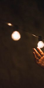 Shine,Touching,Touch,Light Bulbs,Light,Hand,Miscellanea,Garland,Miscellaneous