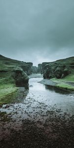 Shore,Bank,Creek,Brook,Ditch,Steep,Rocky,Stony,Nature,Rivers