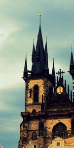 Sky,Building,Czechia,Czech Republic,Cities,City,Prague,Gothic