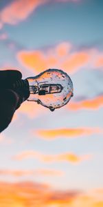 Sky,Drops,Miscellanea,Miscellaneous,Hand,Lamp