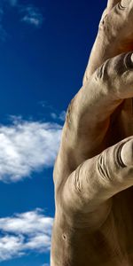 Sky,Hand,Miscellanea,Miscellaneous,Fingers,Sculpture