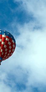 Sky,Miscellanea,Miscellaneous,Balloon,Clouds