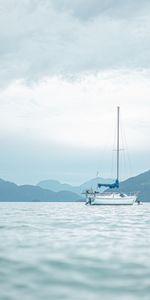 Cielo,Miscelánea,Bote,Cerro,Loma,Misceláneo,Un Barco,Mar