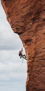 Sky,Rock,Vertex,Top,Miscellanea,Miscellaneous,Extreme,Rock Climber,Alpinist