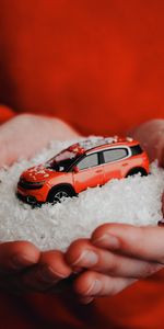 Snow,Miscellanea,Miscellaneous,Car,Toy,Machine,Hands