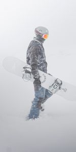 Snow,Person,Snowboarder,Human,Snowstorm,Snowboard,Sports