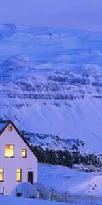 Lumière,Neige,Briller,Nature,Montagnes,Loger,Maison,Fenêtres