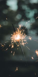 Sparks,Miscellanea,Miscellaneous,Sparkler,Glow,Focus