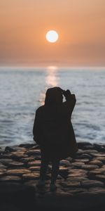 Sunset,Glare,Miscellanea,Miscellaneous,Loneliness,Lonely,Girl,Alone