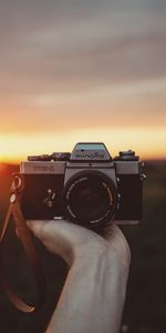 Sunset,Hand,Camera,Photographer,Technologies,Technology