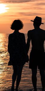 Sunset,Sky,Sun,Twilight,Summer,Pair,Dusk,Relations,Sea,Hands,Man,Couple,Girl,Romance,Love