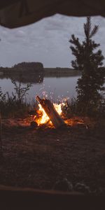 Étincelles,Sparks,Bonfire,Tente,Camping,Feu,Sombre