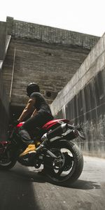 Walls,Helmet,Concrete,Motorcycle,Motorcycles,Motorcyclist