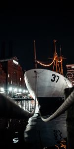 Water,Building,Lights,Miscellanea,Miscellaneous,Ship