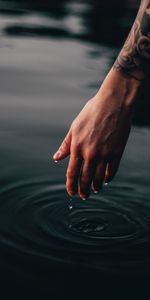 Water,Miscellanea,Miscellaneous,Drops,Hand,Waves