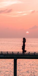 Water,Miscellanea,Miscellaneous,Dusk,Bridge,Sunset,Twilight,Girl