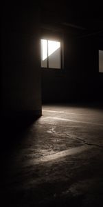 Window,Shine,Light,Dark,Room