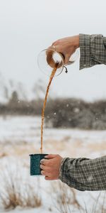 Winter,Snow,Miscellanea,Miscellaneous,Mug,Coffee,Cup,Hands