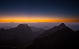 Horizon Sunset Mountains 4K